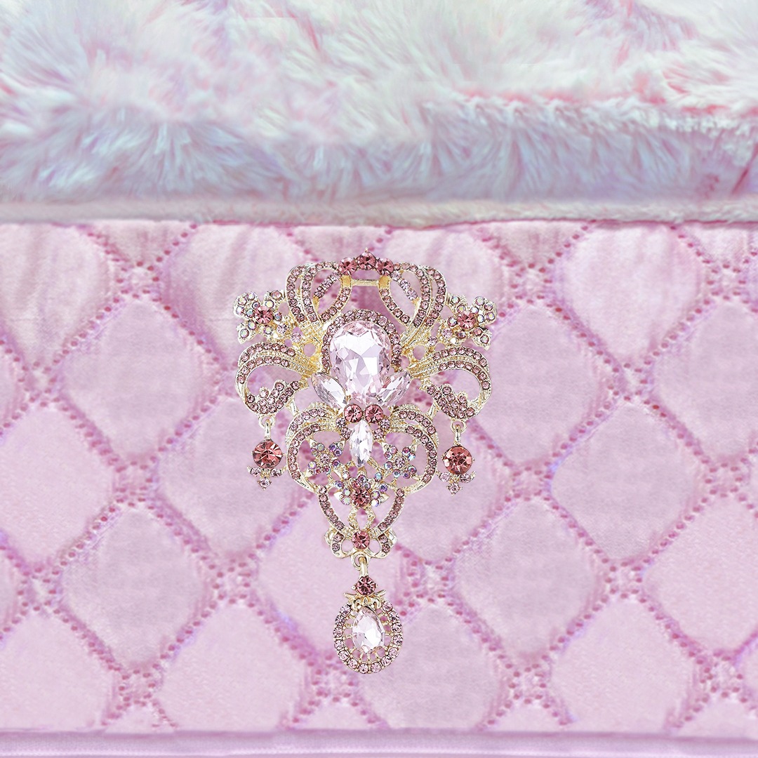 Glamour-Baby-Bed-Blush-Brooch-Hello-Doggie